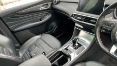 MG Hs 1.5 T-GDI Exclusive 5dr DCT Petrol Hatchback